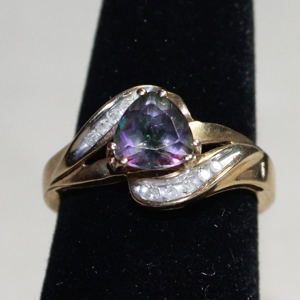 10K Yellow Gold Topaz & Diamond Solitaire Ring